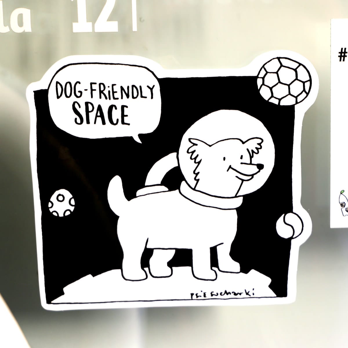Naklejka "Dog friendly space"